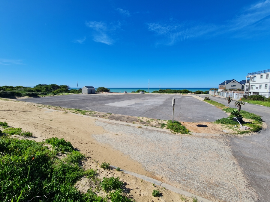 0 Bedroom Property for Sale in Paradise Beach Eastern Cape